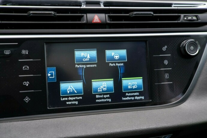 citroen-c4-picasso-diesel-2016-big-21