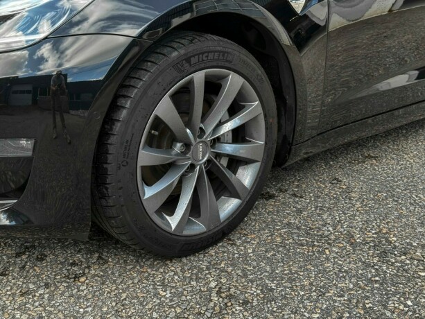 tesla-model-3-elektrisitet-2019-big-7