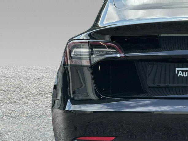 tesla-model-3-elektrisitet-2019-big-13