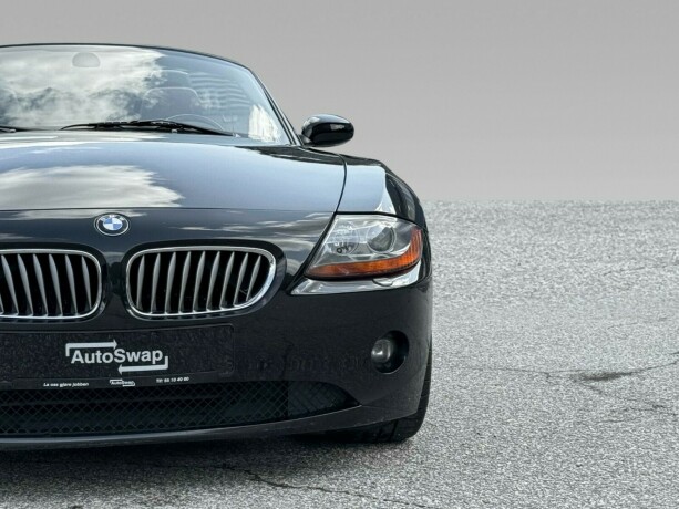 bmw-z4-bensin-2003-big-3
