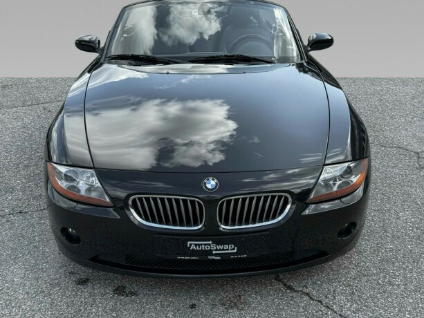 bmw-z4-bensin-2003-big-5