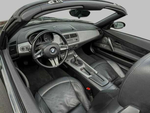 bmw-z4-bensin-2003-big-18