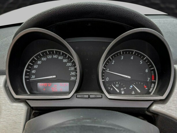 bmw-z4-bensin-2003-big-26