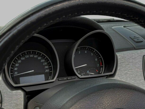 bmw-z4-bensin-2003-big-25