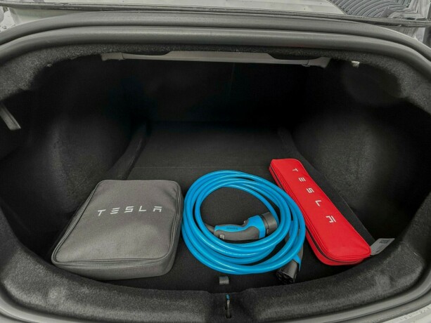tesla-model-3-elektrisitet-2025-big-43
