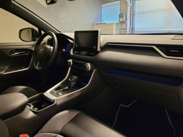 toyota-rav4-elektrisitetbensin-2019-big-14