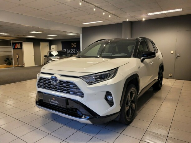 toyota-rav4-elektrisitetbensin-2019-big-9