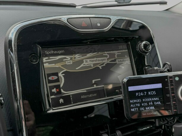 renault-clio-bensin-2014-big-26