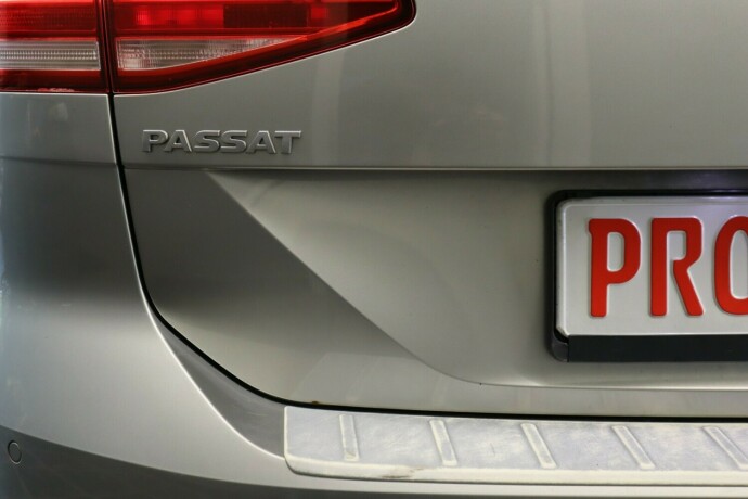 volkswagen-passat-diesel-2015-big-11