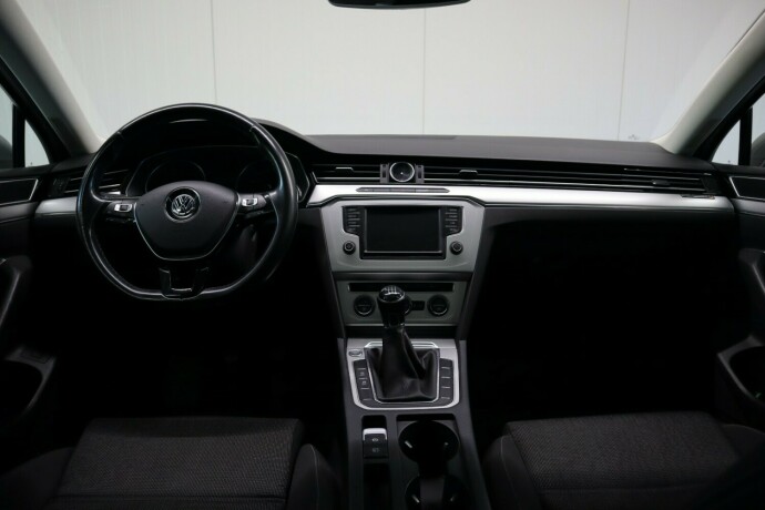 volkswagen-passat-diesel-2015-big-19