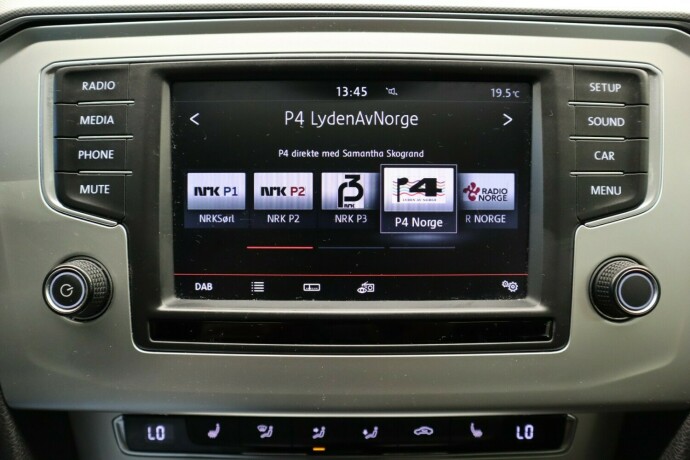 volkswagen-passat-diesel-2015-big-28