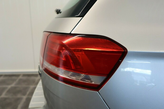volkswagen-passat-diesel-2015-big-36