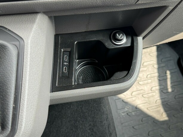 volkswagen-caravelle-diesel-2020-big-16
