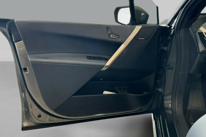 bmw-ix-xdrive-40-elektrisitet-2023-big-7