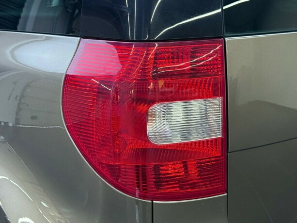 skoda-yeti-bensin-2012-big-6