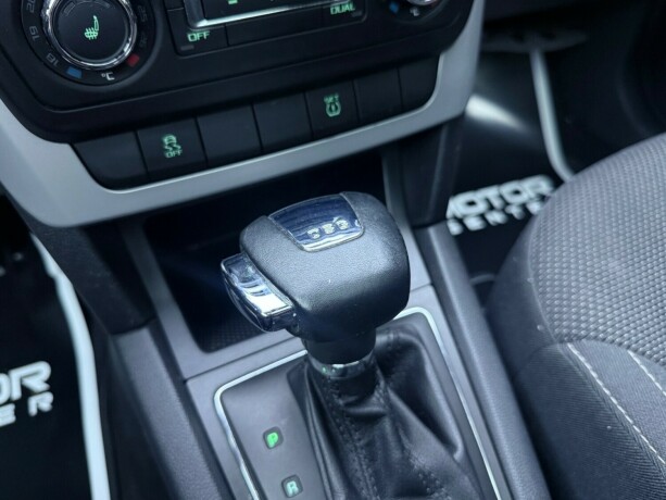 skoda-yeti-bensin-2012-big-20