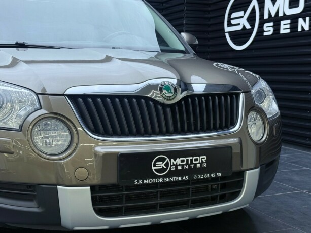 skoda-yeti-bensin-2012-big-4