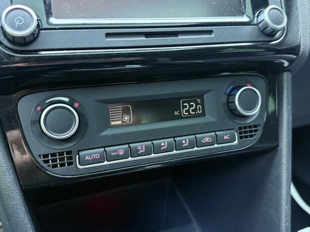 volkswagen-polo-bensin-2014-big-21