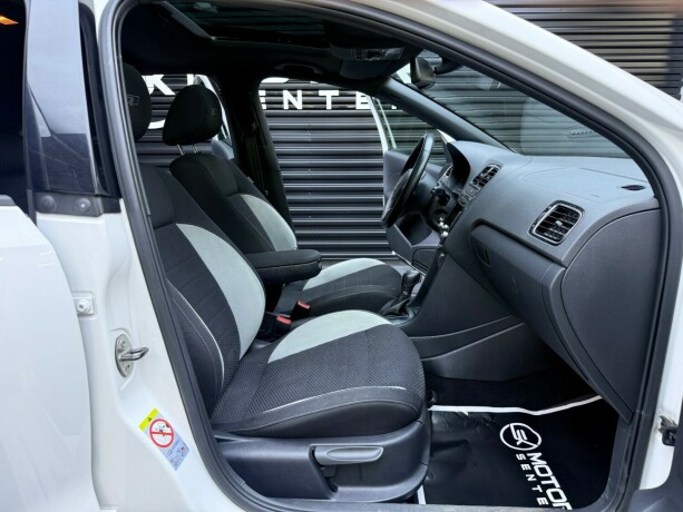 volkswagen-polo-bensin-2014-big-25