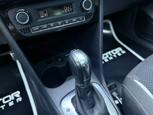 volkswagen-polo-bensin-2014-big-22