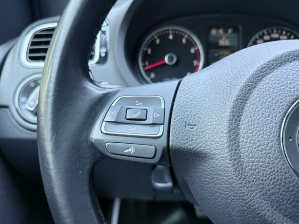 volkswagen-polo-bensin-2014-big-14