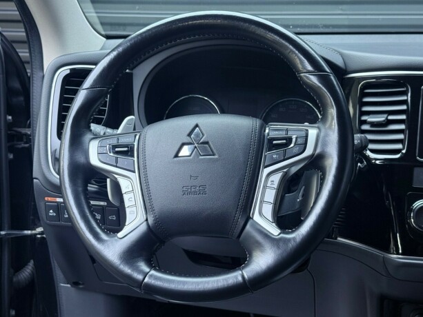 mitsubishi-outlander-elektrisitetbensin-2018-big-12