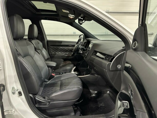 mitsubishi-outlander-elektrisitetbensin-2019-big-8