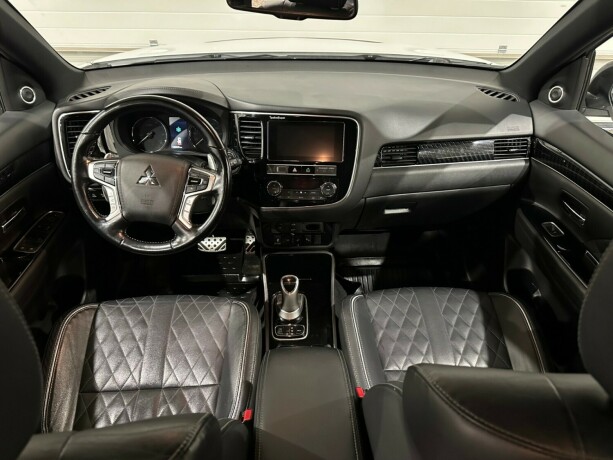 mitsubishi-outlander-elektrisitetbensin-2019-big-13