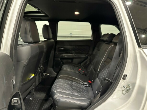 mitsubishi-outlander-elektrisitetbensin-2019-big-10