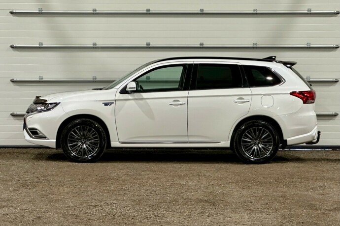 mitsubishi-outlander-elektrisitetbensin-2019-big-4