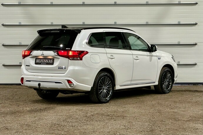 mitsubishi-outlander-elektrisitetbensin-2019-big-2