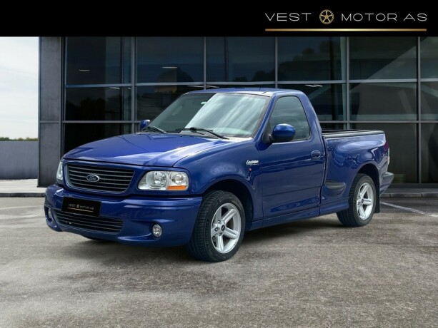 ford-svt-lightning-bensin-2004-big-2