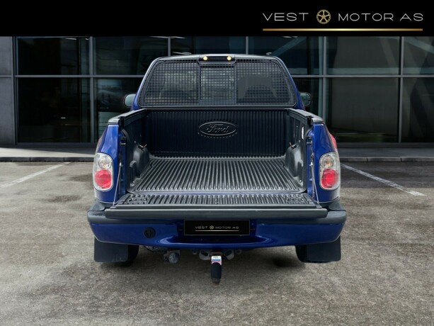 ford-svt-lightning-bensin-2004-big-6