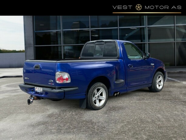 ford-svt-lightning-bensin-2004-big-7