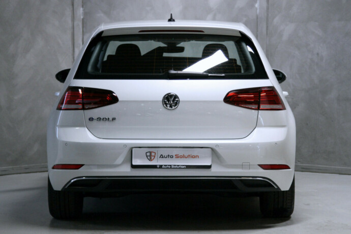 volkswagen-golf-elektrisitet-2020-big-22