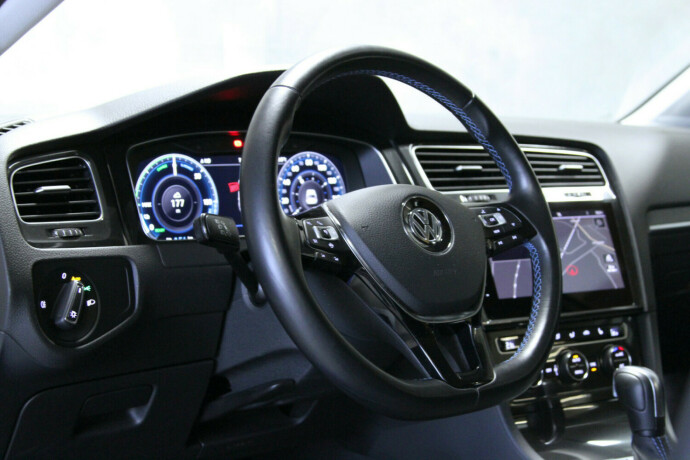 volkswagen-golf-elektrisitet-2020-big-15