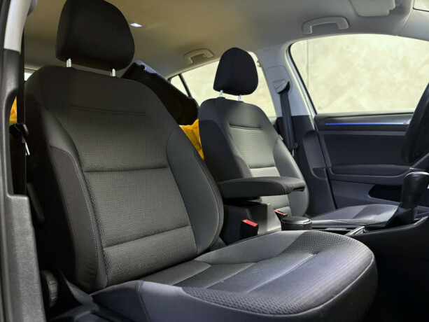 volkswagen-golf-elektrisitet-2020-big-3