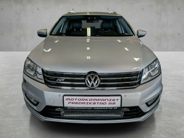 volkswagen-passat-diesel-2013-big-8