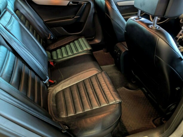 volkswagen-passat-diesel-2013-big-22