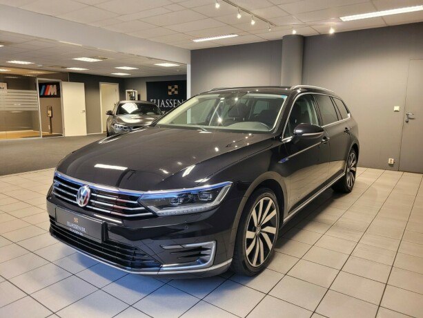 volkswagen-passat-elektrisitetbensin-2017-big-8