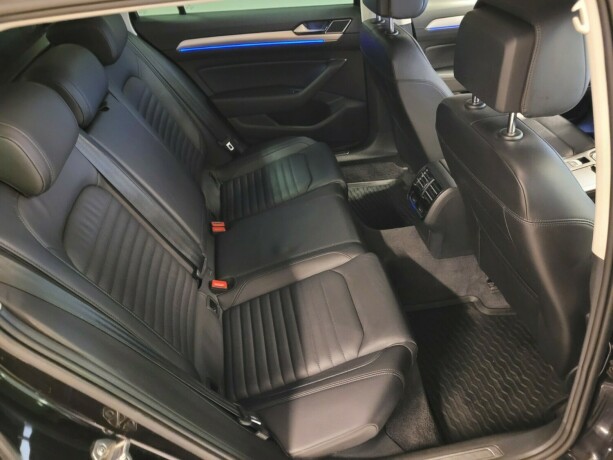 volkswagen-passat-elektrisitetbensin-2017-big-19