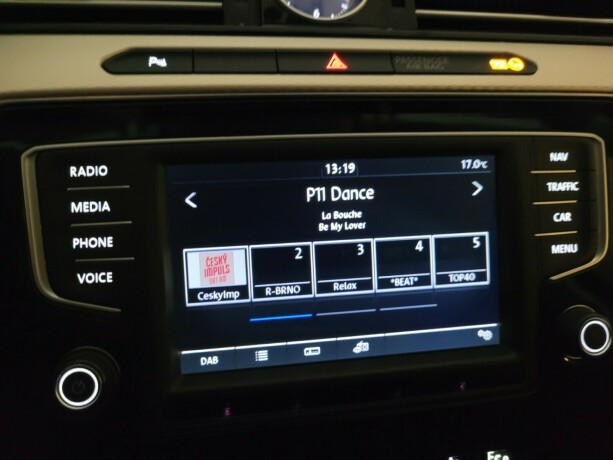 volkswagen-passat-elektrisitetbensin-2017-big-32