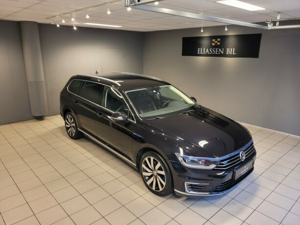 volkswagen-passat-elektrisitetbensin-2017-big-1