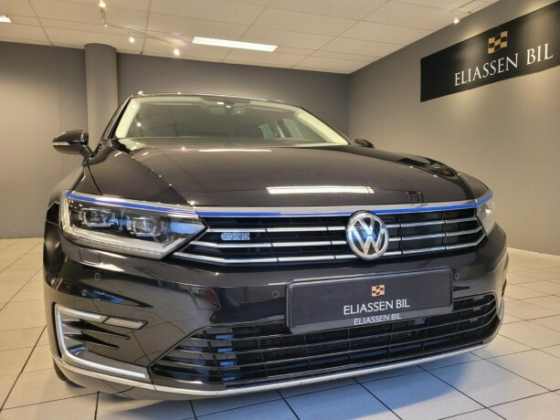 volkswagen-passat-elektrisitetbensin-2017-big-9