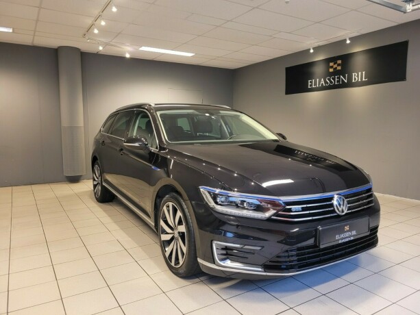 volkswagen-passat-elektrisitetbensin-2017-big-10