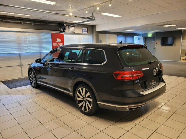 volkswagen-passat-elektrisitetbensin-2017-big-6
