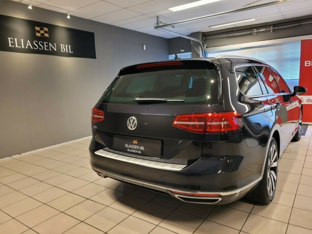 volkswagen-passat-elektrisitetbensin-2017-big-5