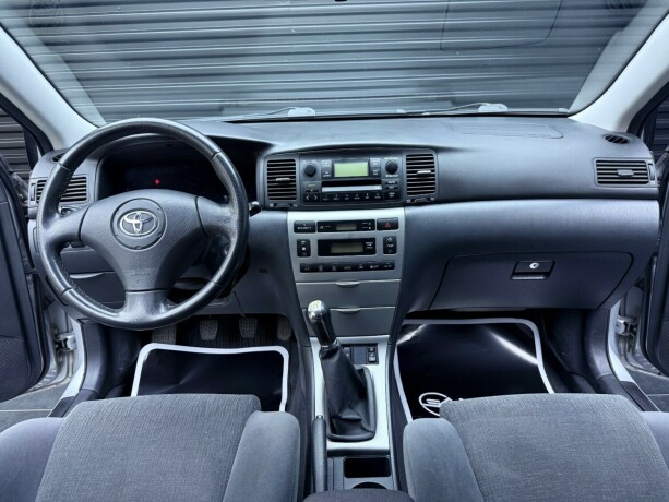 toyota-corolla-bensin-2003-big-8