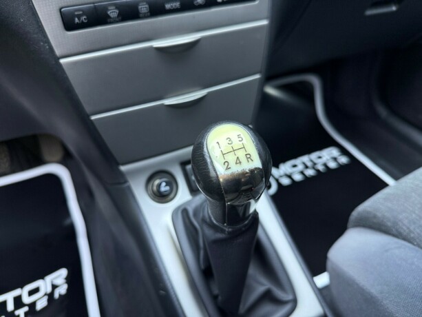 toyota-corolla-bensin-2003-big-16