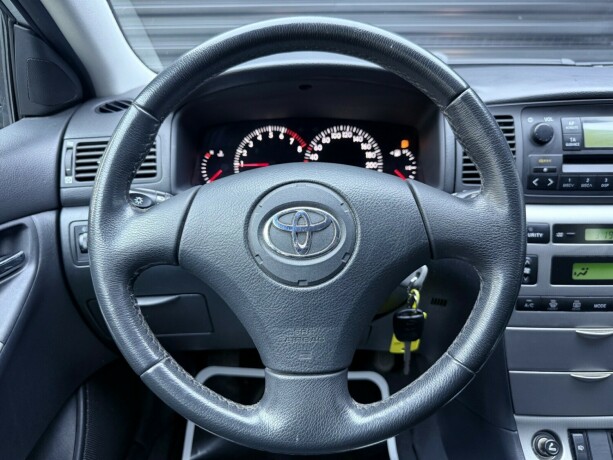 toyota-corolla-bensin-2003-big-12